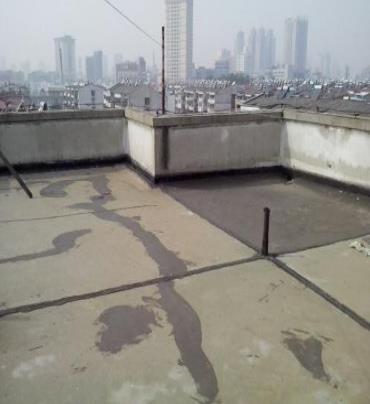 江干漏水维修 楼顶漏水是什么原因，楼顶漏水维修方法是什么?
